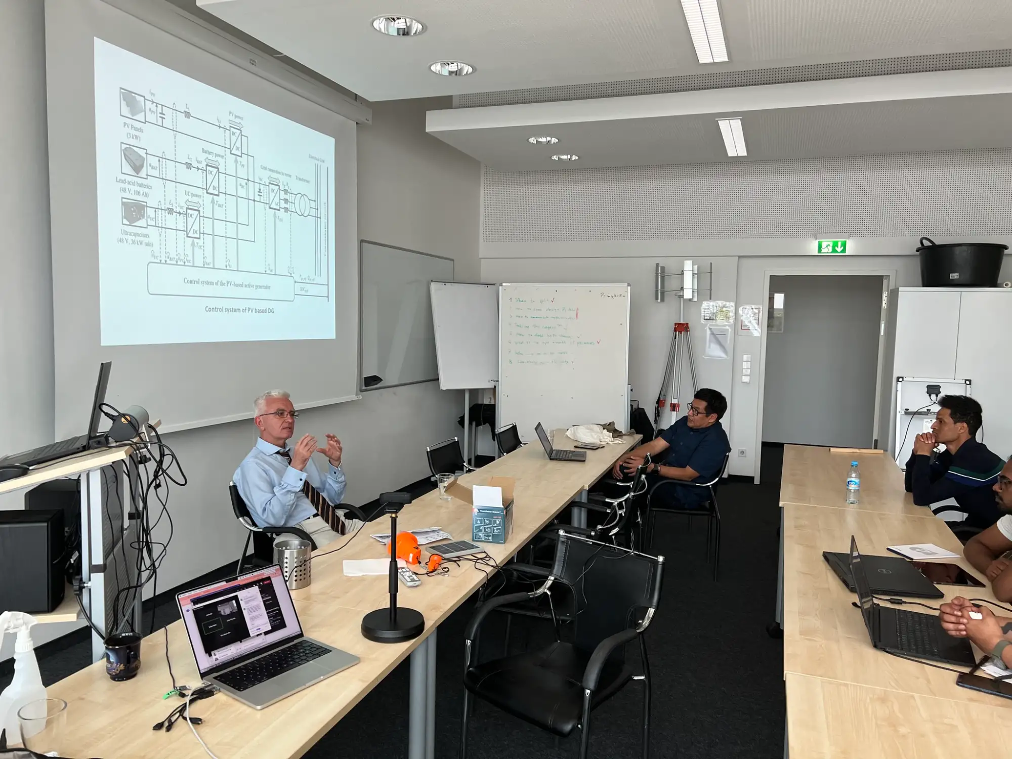 Solar energy network of entepreneurs.